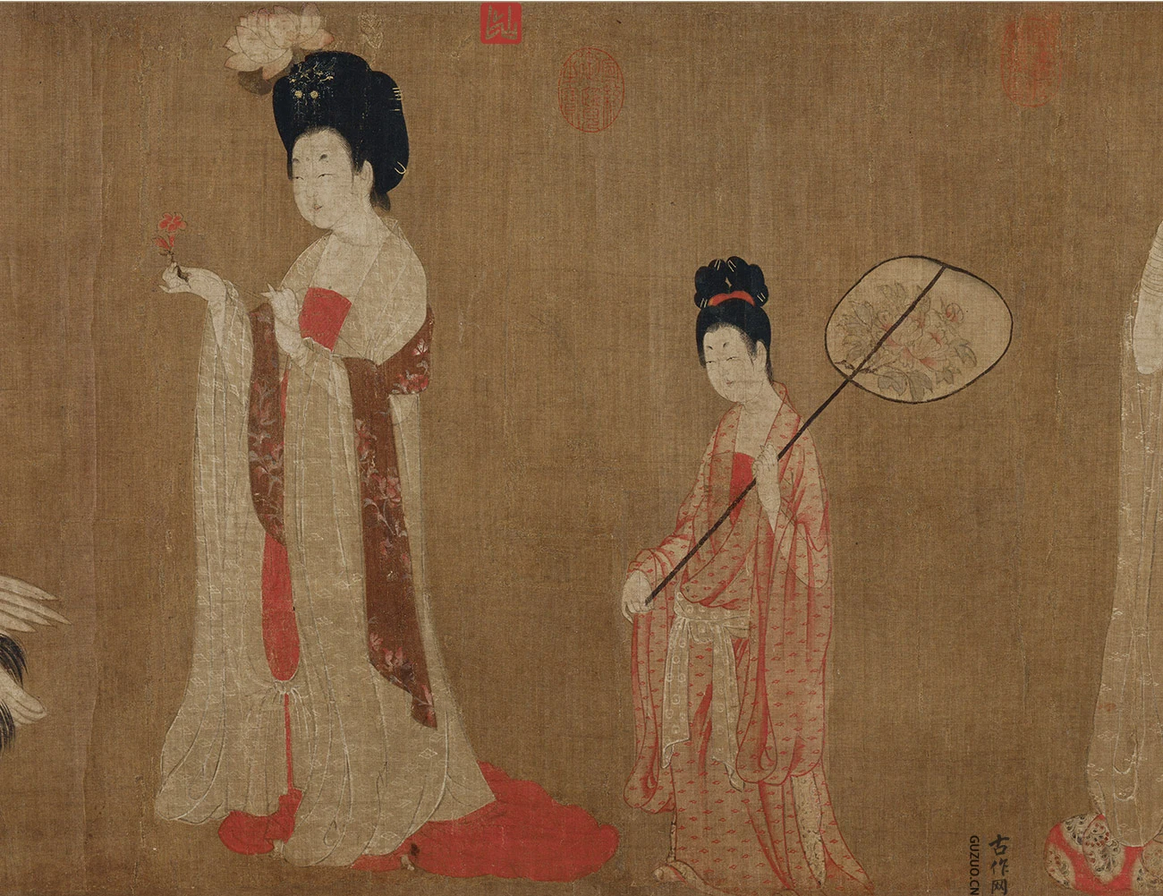 周昉簪花仕女图_03