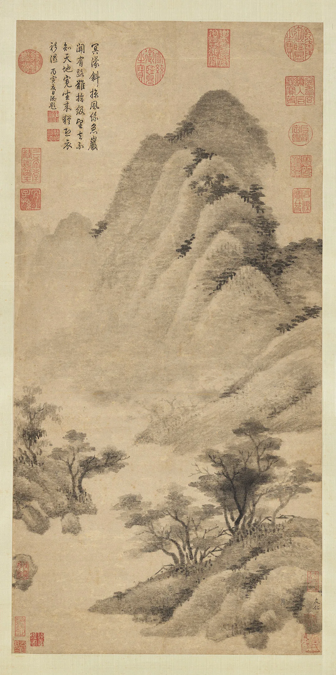 宋米友仁山水画《溪山烟雨图》轴