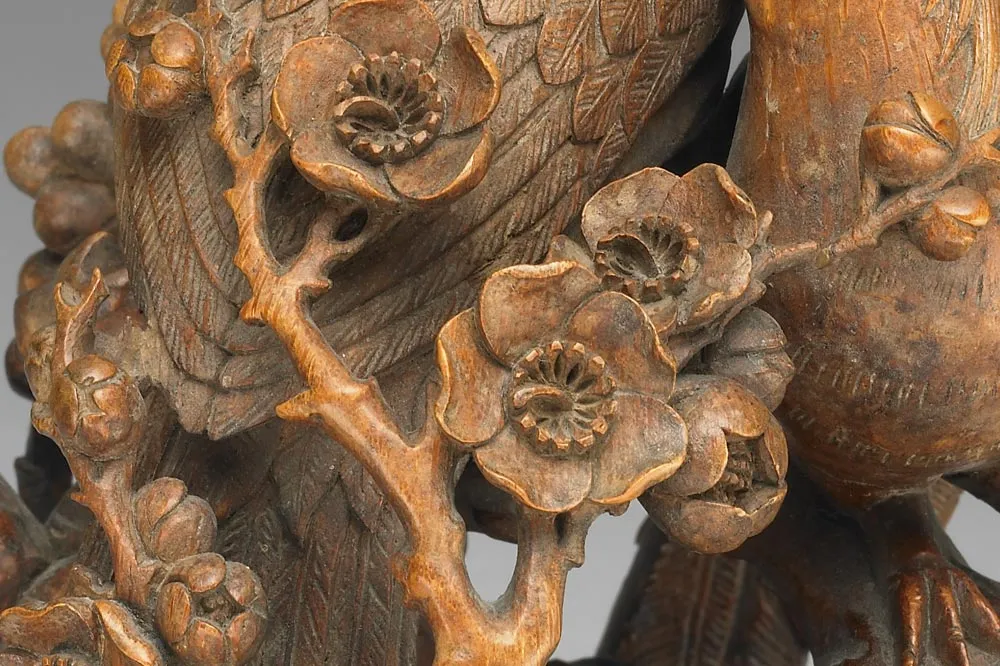 清代“竹雕梅花绶带”雕刻局部 (4)