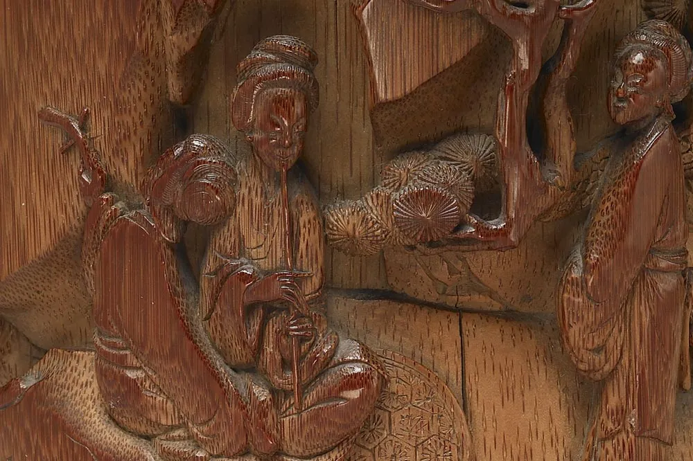 明末清初“竹雕仕女图笔筒”雕刻局部 (3)