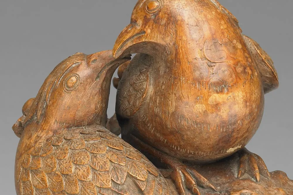 清代“竹雕梅花绶带”雕刻局部 (3)