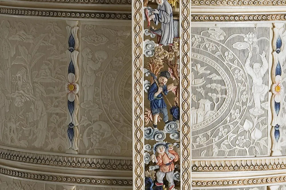 清代“象牙雕四层透花提食盒”雕刻局部 (7)