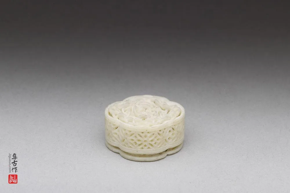 清代乾隆“象牙雕透花长方套盒”雕刻-(1)