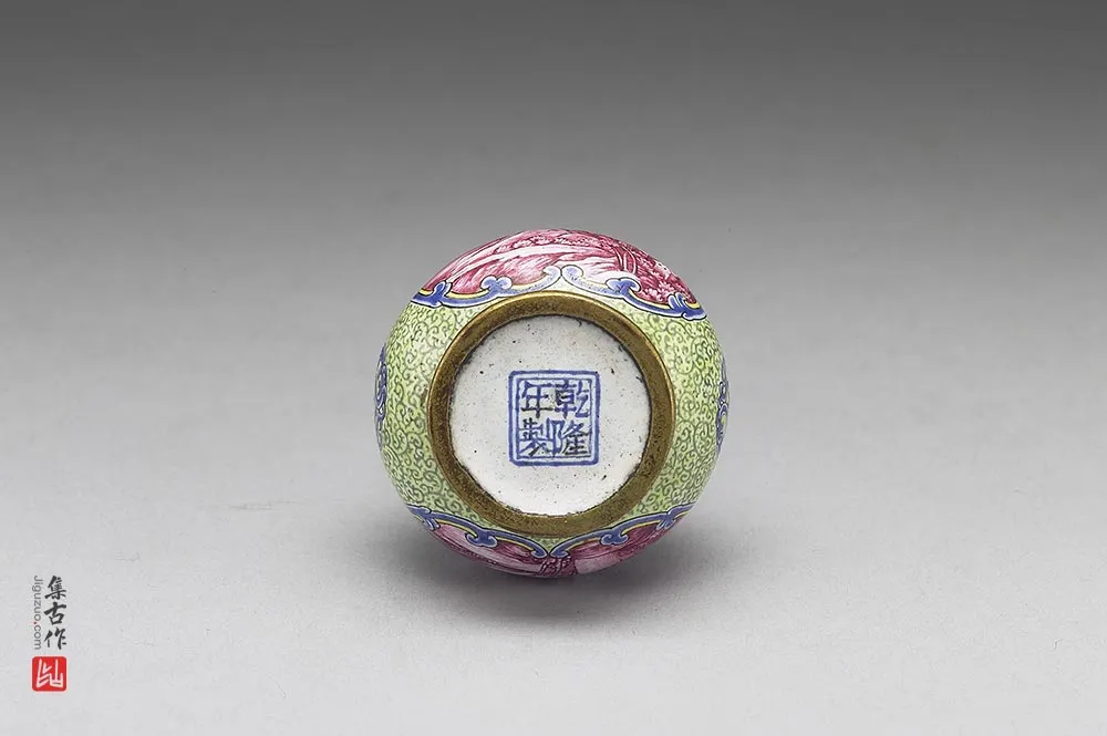 清代乾隆铜胎画珐琅山水瓶-(4)