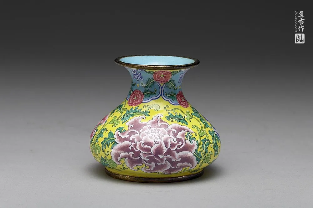 清代乾隆铜胎画珐琅石榴式瓶-(2)