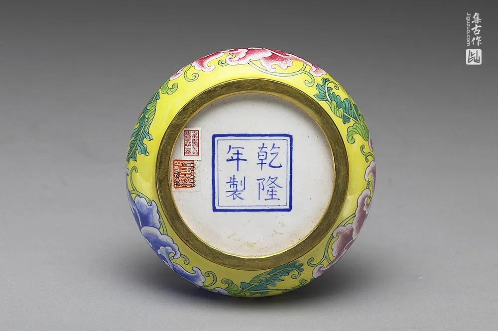 清代乾隆铜胎画珐琅石榴式瓶-(4)