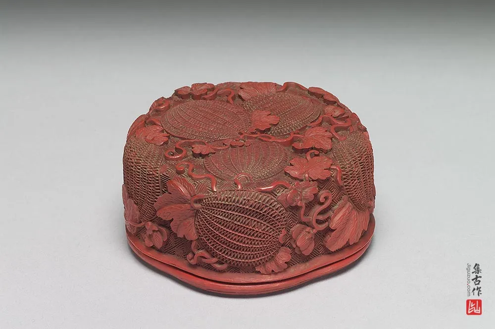 清代“剔红瓜瓞瓣式盒”漆器-(2)