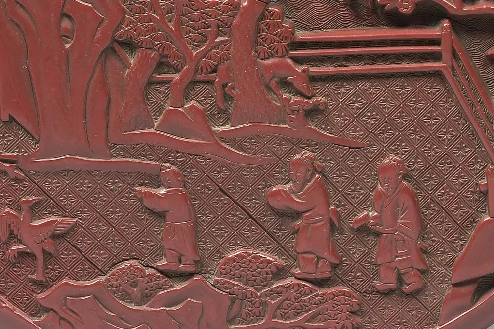 明代“剔红放鹤图圆盒”漆器局部 (3)