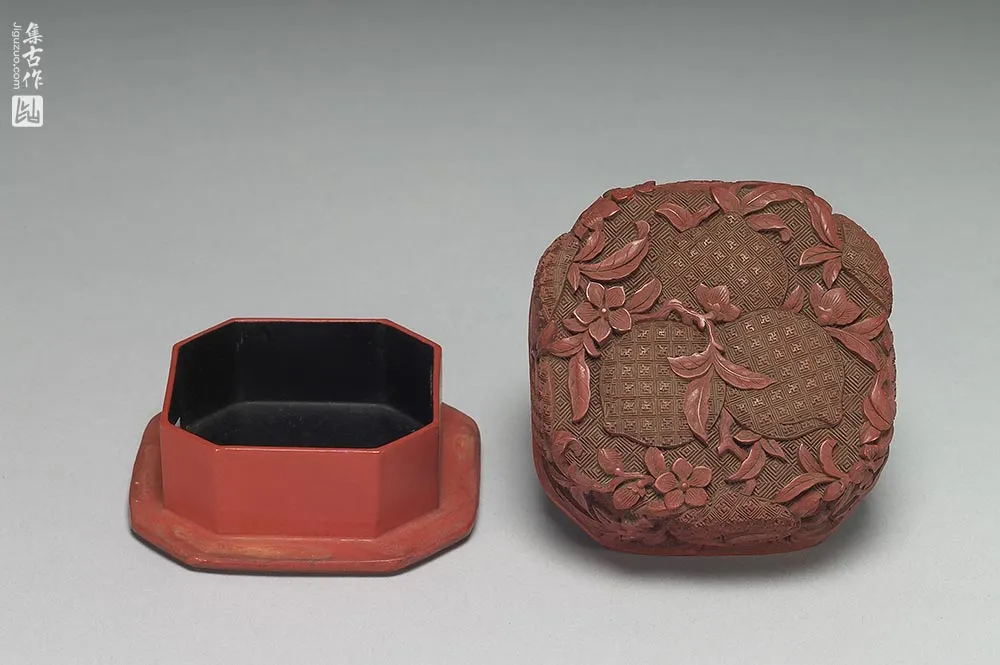 清代“剔红折枝桃八方盒”漆器-(2)