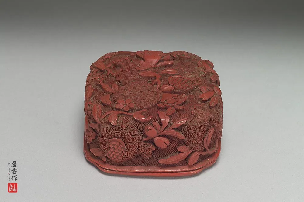 清代“剔红石榴四瓣盒”漆器-(1)