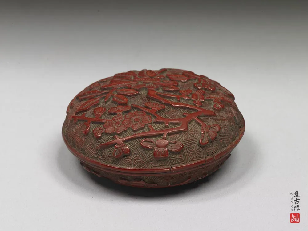 明代“剔红茶花梅花圆盒”漆器-(2)