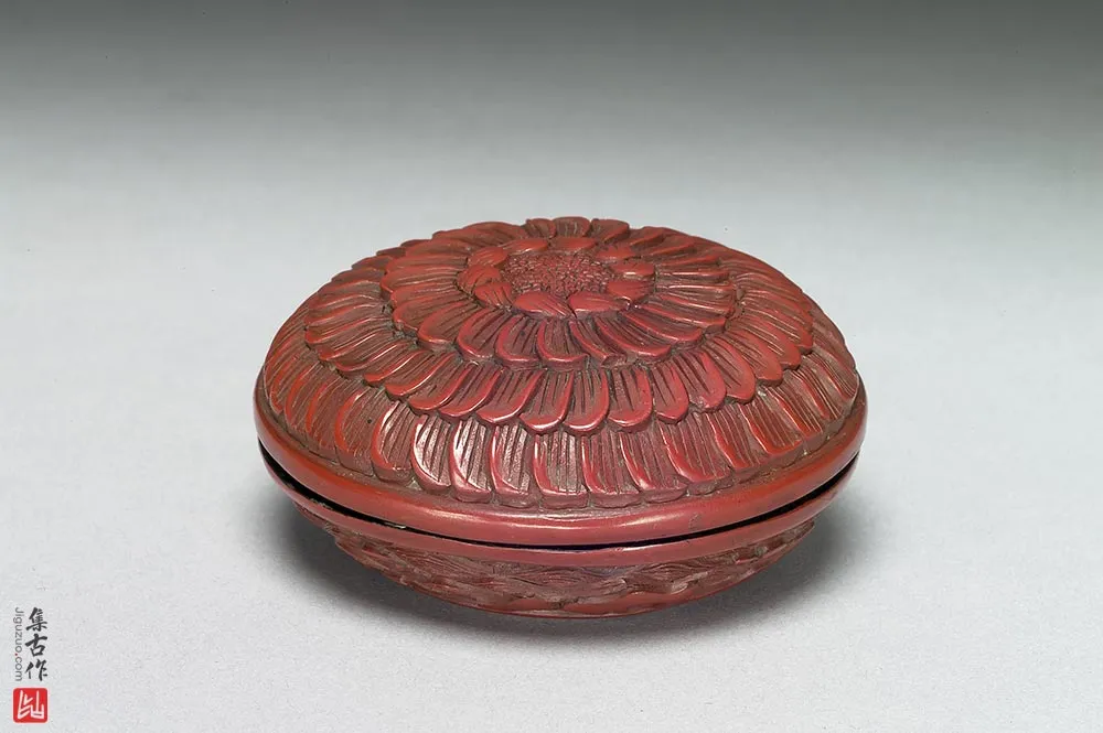 明代剔红菊花式盒-(1)