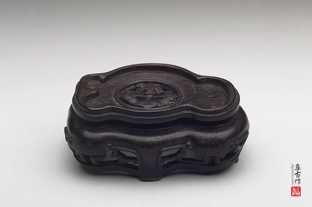 清代“玉童子形耳盂”玉器-(7)