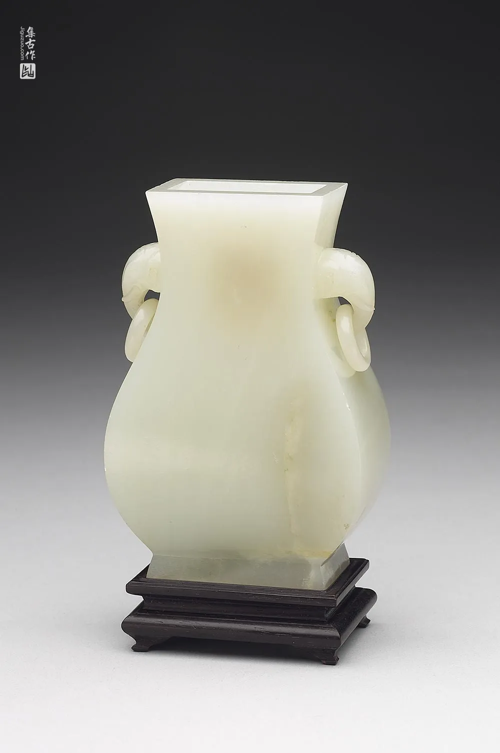 清代“玉象耳方壶”玉器-(1)