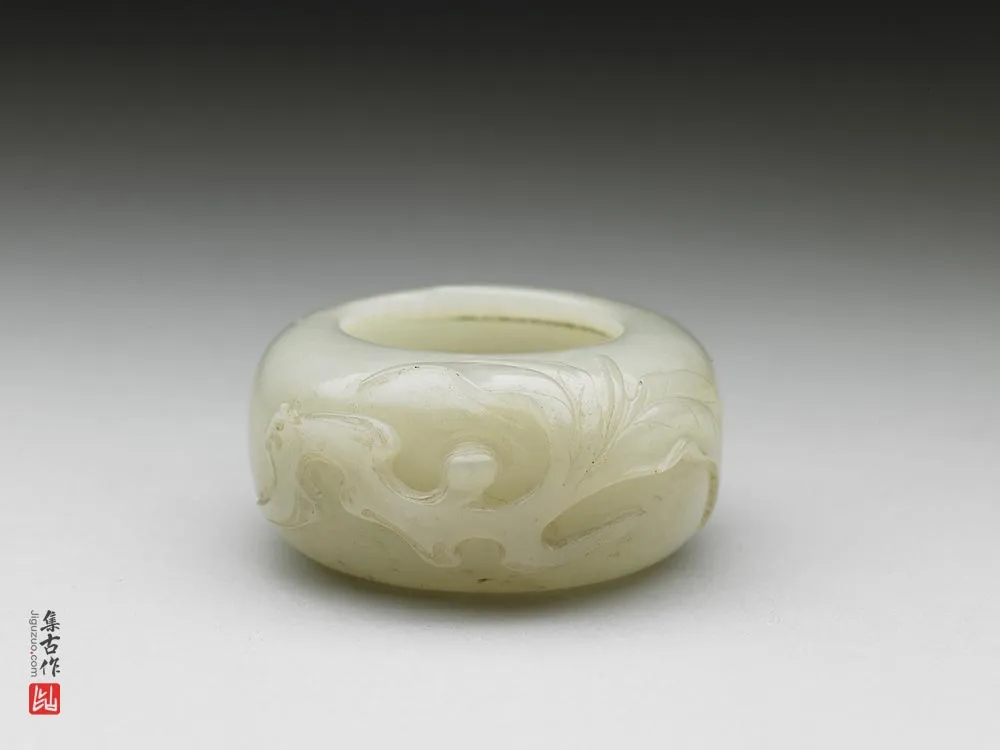 清代“玉桃形水盛”玉器-(1)