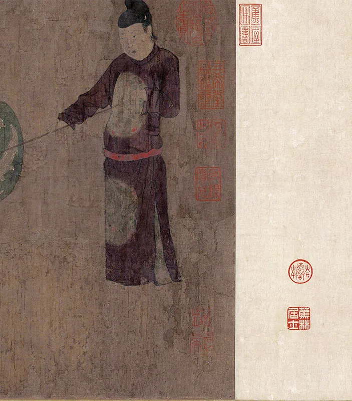 周昉《挥扇仕女图》卷_09