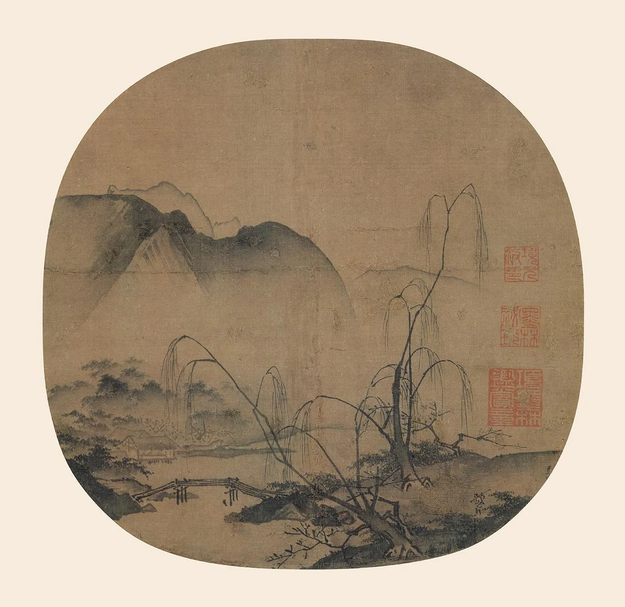 马远山水《柳岸远山图》团扇页