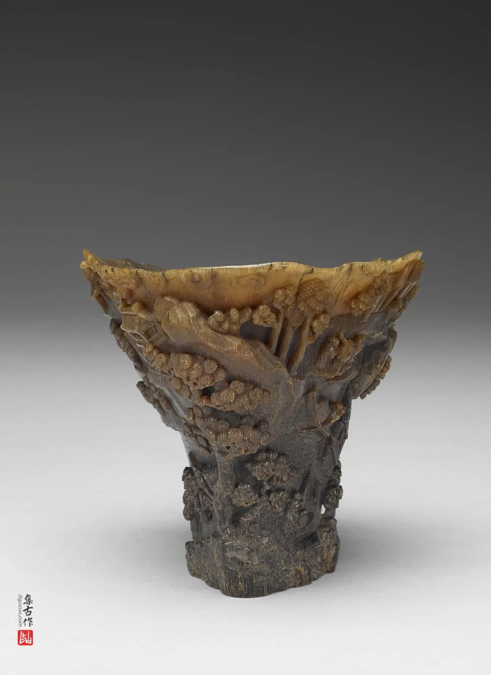 清代乾隆“犀角雕蓬瀛仙侣杯”雕刻-(5)