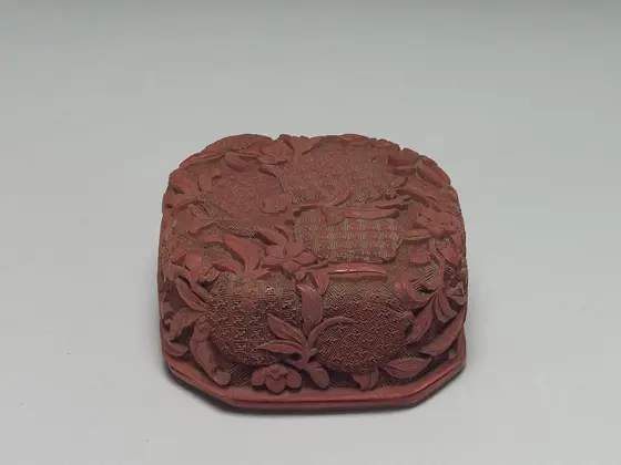 清乾隆“剔红仪凤宝盒”漆器- 艺术品- 集古作网