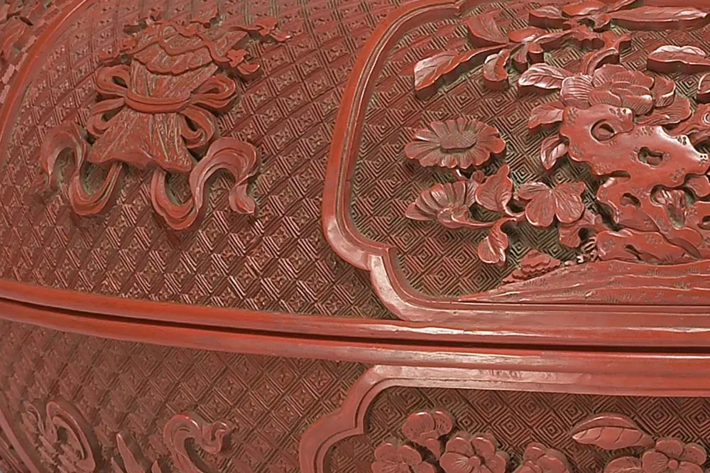 清代剔红山水楼阁圆盒- 漆器高清图片下载- 集古作网