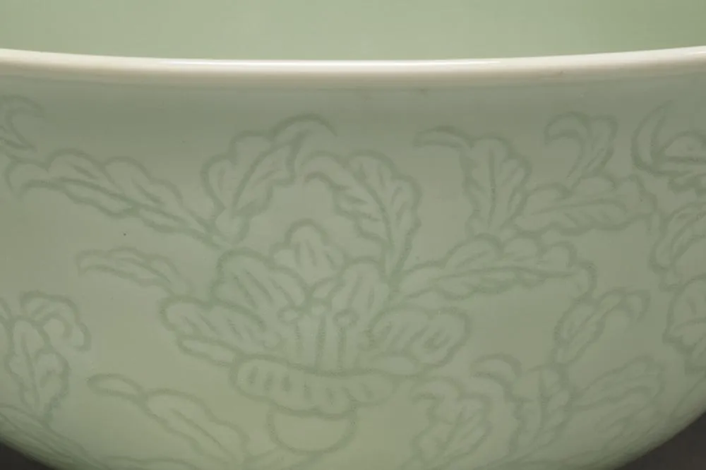 明代“青瓷划花牡丹纹碗”陶瓷器- 陶瓷器高清图片下载- 集古作网