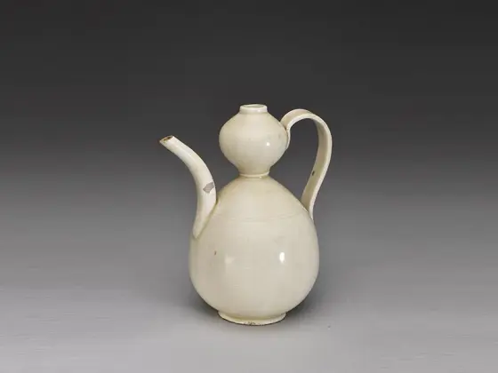 中国陶磁器　宋定窯　小壺 中国陶磁器 宋定窯 小壺 song dingkiln Latest Top Selling